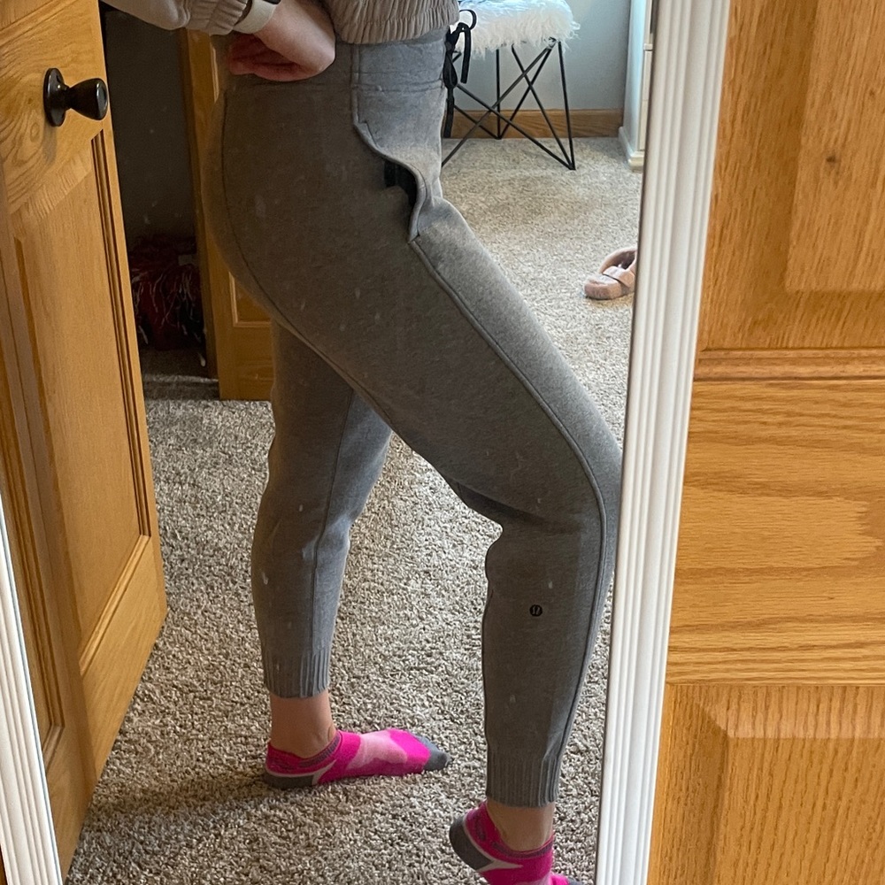 Lululemon joggers